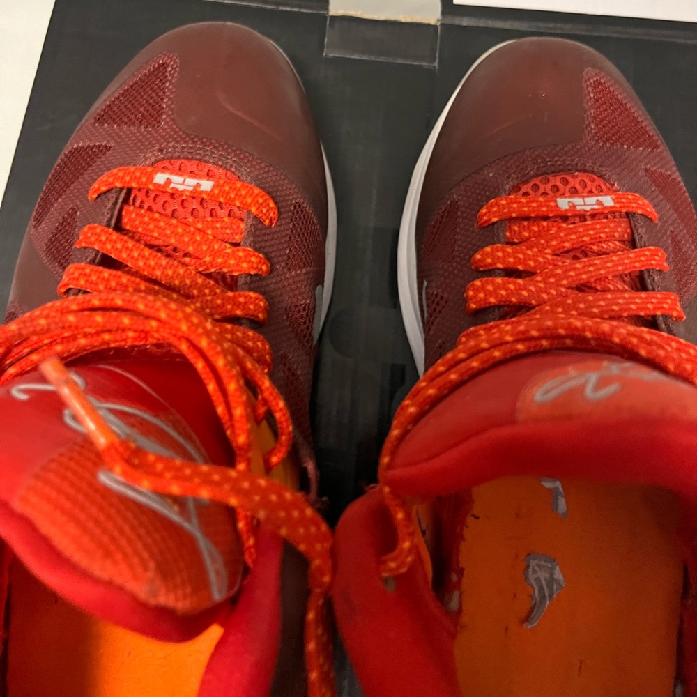 Nike LeBron James Cherry Red Low Top Sneakers Men’s Size 11 UGC See Photos - Picture 13 of 13